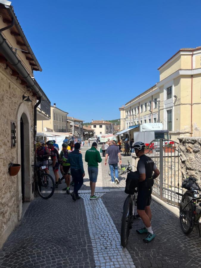 Da Sciuri Case Vacanza Barisciano Buitenkant foto