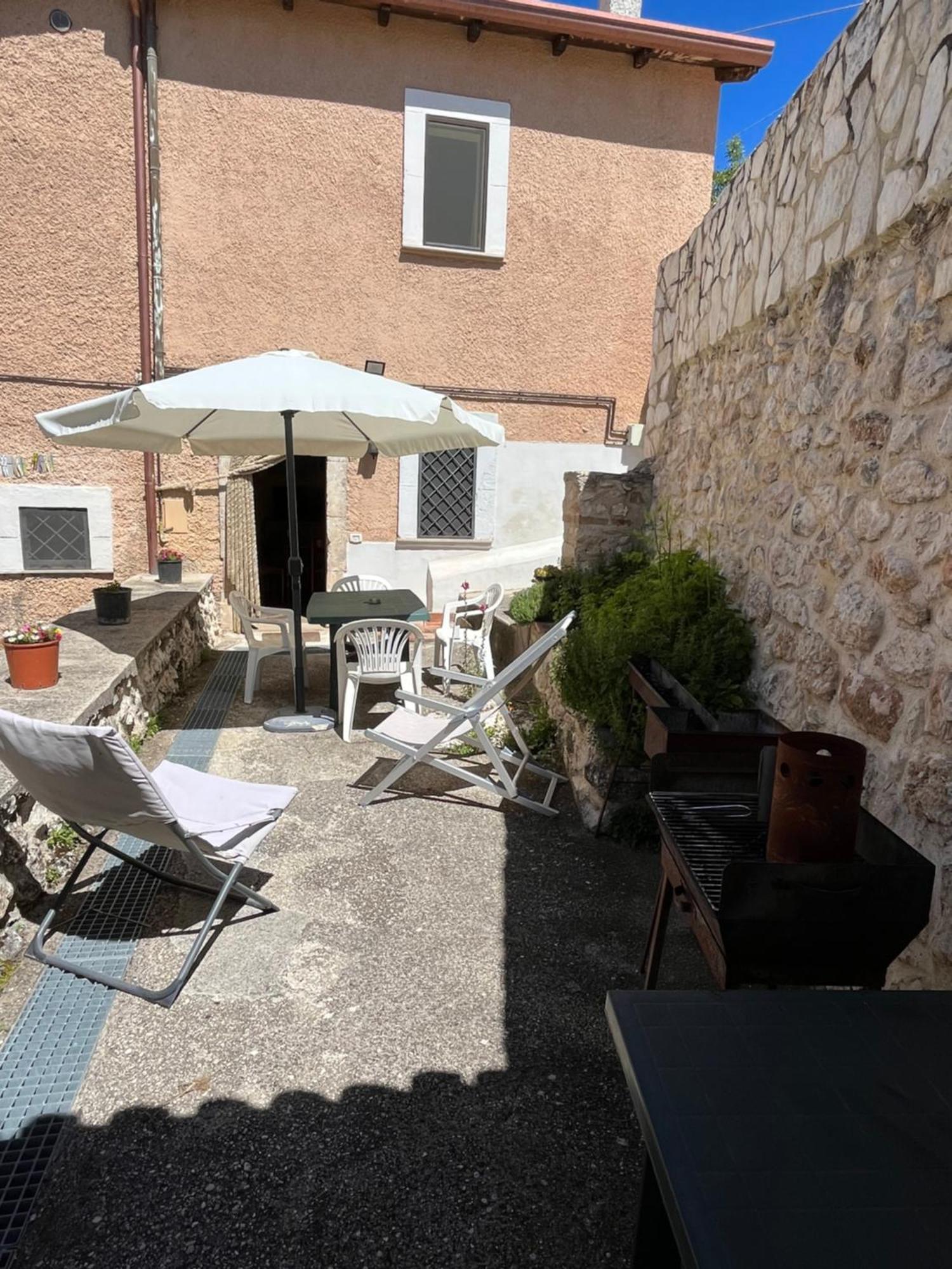 Da Sciuri Case Vacanza Barisciano Buitenkant foto